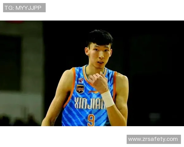 周琦获评中国篮球名人堂，成为历史上最年轻的成员