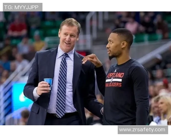 开拓者主教练特里·斯托茨将带领球队迎战湖人队 开拓者主教练特里·斯托茨将带领球队迎战湖人队